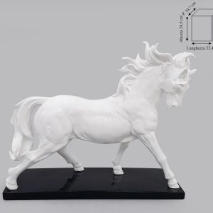 CAVALLO IN RESINA SU BASE
